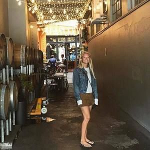 Meet your Posher, Nicoline